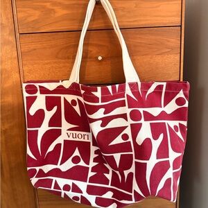 Vuori Limited Edition Holiday 2025 Tote Bag
Strawberry Red Large Canvas NEW